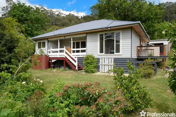 19 Leila Road, Warburton VIC 3799