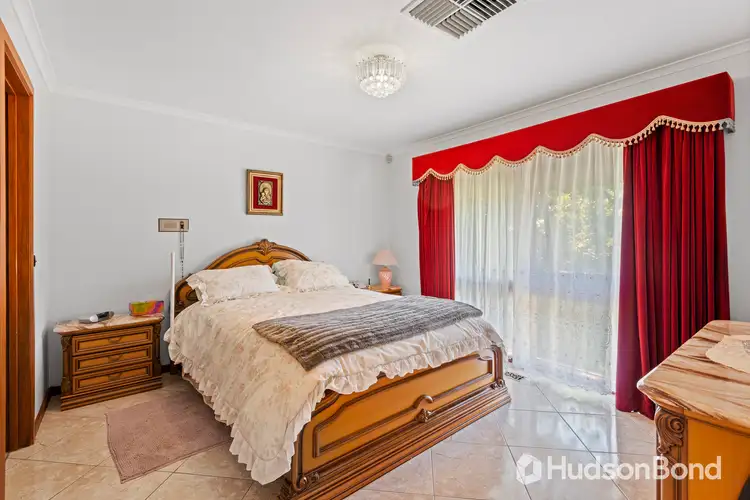 Sixth view of Homely house listing, 8 Castlewood Place, Templestowe VIC 3106