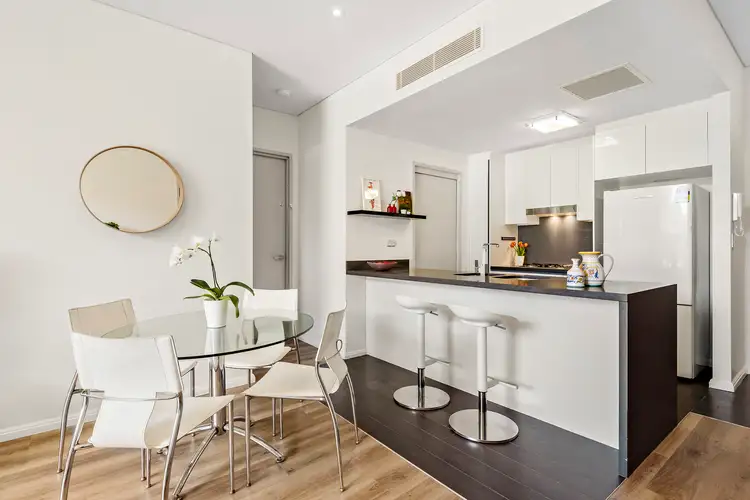 30/9 Mallard Lane, Warriewood NSW 2102