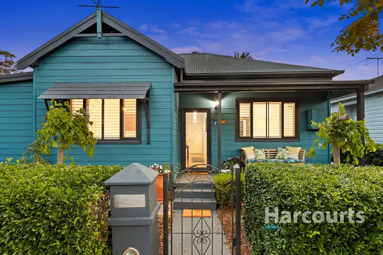 17 Sunderland Street, Mayfield NSW 2304