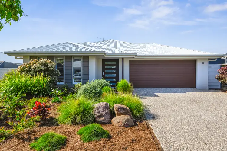 8 Watergum Close, Sapphire Beach NSW 2450