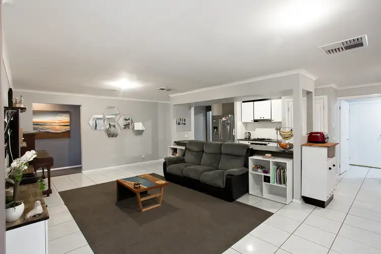 Fifth view of Homely house listing, 3 Pages Court, Mount Clear VIC 3350