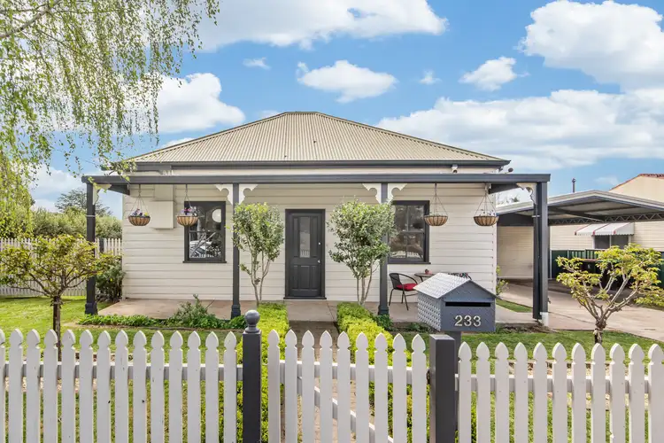 233 March Street, Orange NSW 2800