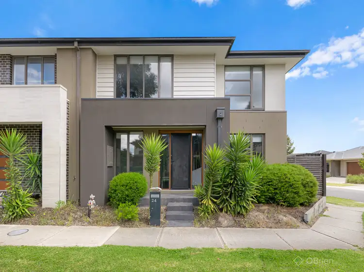 24 Selandra Boulevard, Clyde North VIC 3978