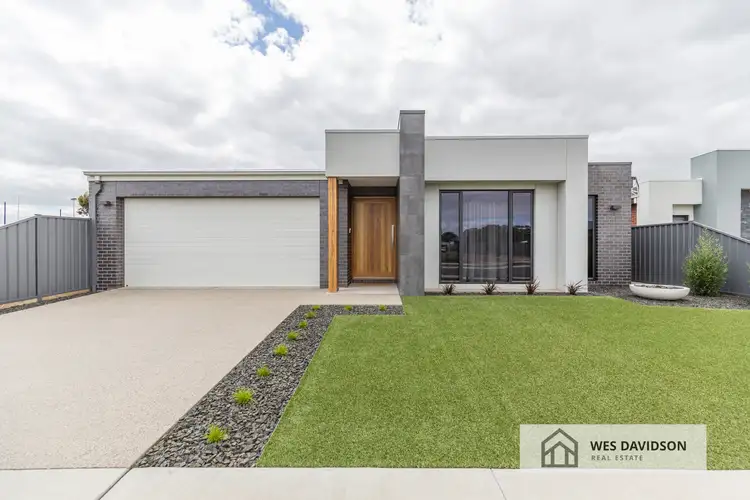 3 Brady Court, Horsham VIC 3400