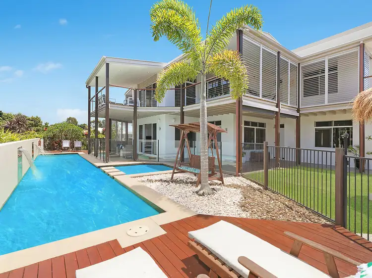 2 Elimbah Street, Pelican Waters QLD 4551