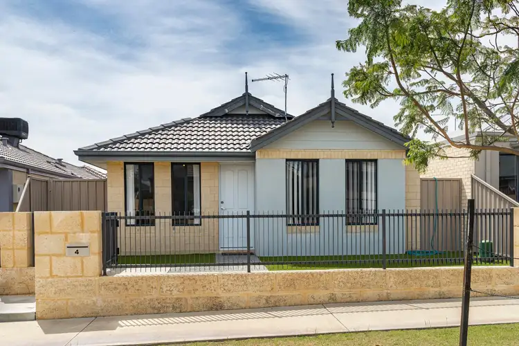 4 Bleu Lane, Karnup WA 6176