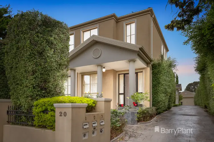 1/20 Reynolds Parade