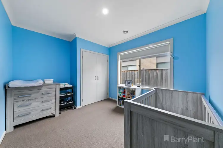 Sixth view of Homely house listing, 17 Warrego Circuit, Sandhurst VIC 3977