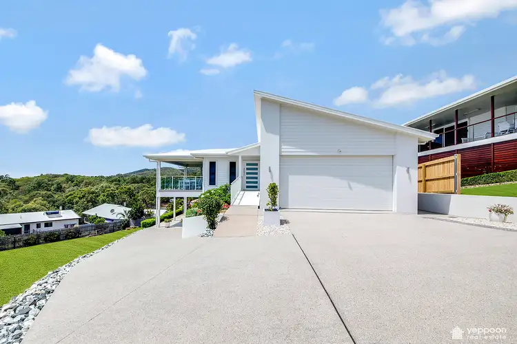 19 Pacific Vista Close, Pacific Heights QLD 4703