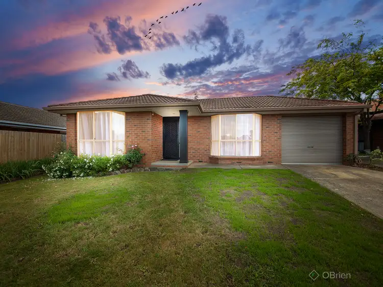 18 Maryn Close, Berwick VIC 3806