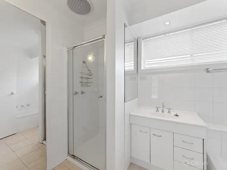 Fifth view of Homely house listing, 18 Maryn Close, Berwick VIC 3806