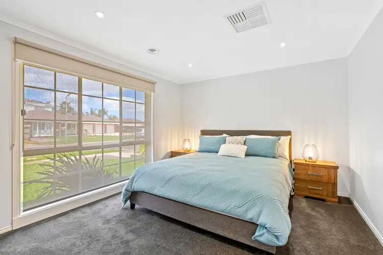 Sixth view of Homely house listing, 13 Pimelea Way, Hillside VIC 3037