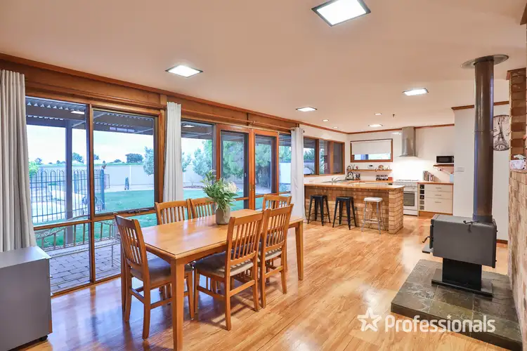 Fifth view of Homely house listing, 916 Koorlong Avenue, Irymple VIC 3498