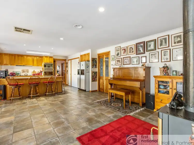 Third view of Homely house listing, 10 Bluebell Court, Berwick VIC 3806