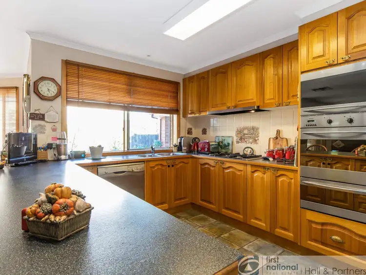 Fourth view of Homely house listing, 10 Bluebell Court, Berwick VIC 3806