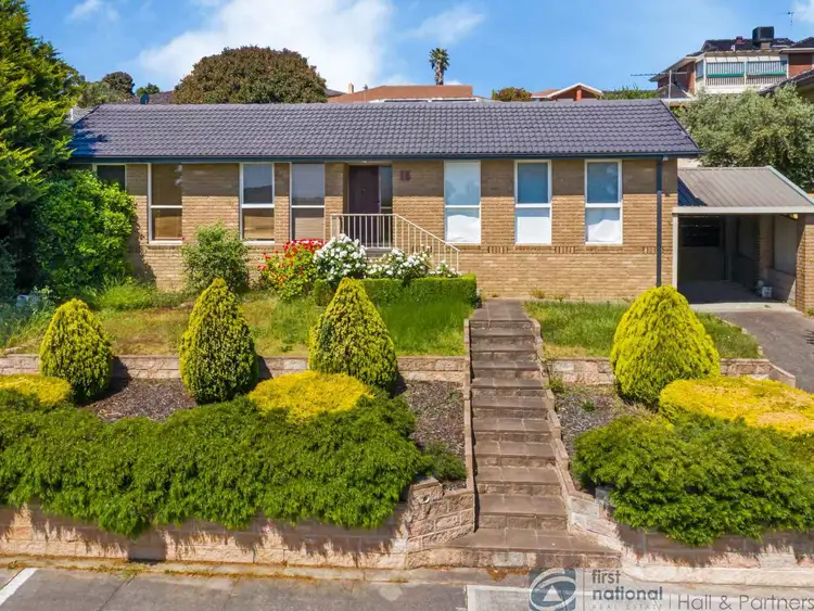 Main view of Homely house listing, 15 Simmonds Place, Endeavour Hills VIC 3802