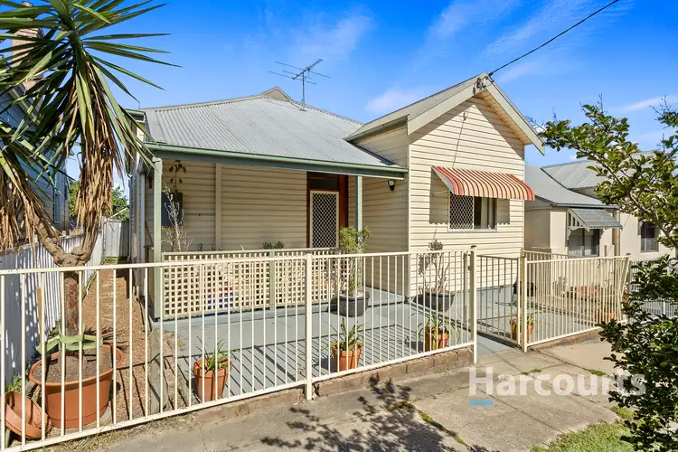 3 Fawcett Street, Mayfield NSW 2304