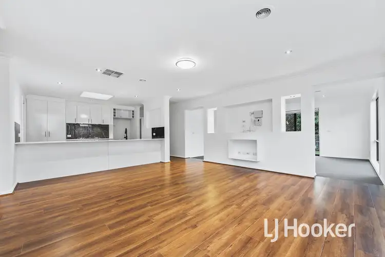 Second view of Homely house listing, 2 Carmody Court, Cranbourne VIC 3977