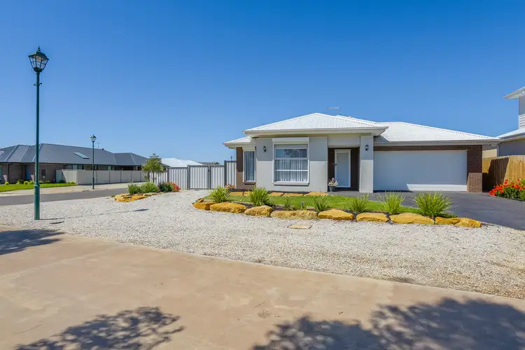 15 Benson Valley Road, Darley VIC 3340