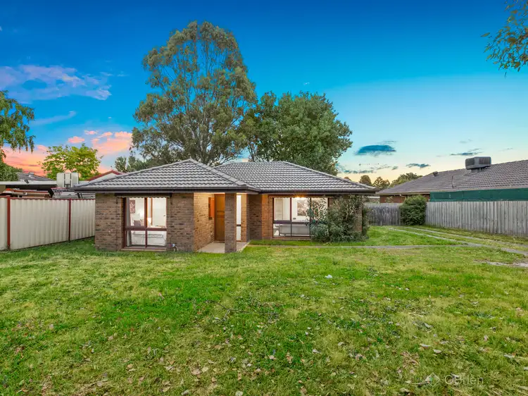 11 Phillip Court, Cranbourne North VIC 3977
