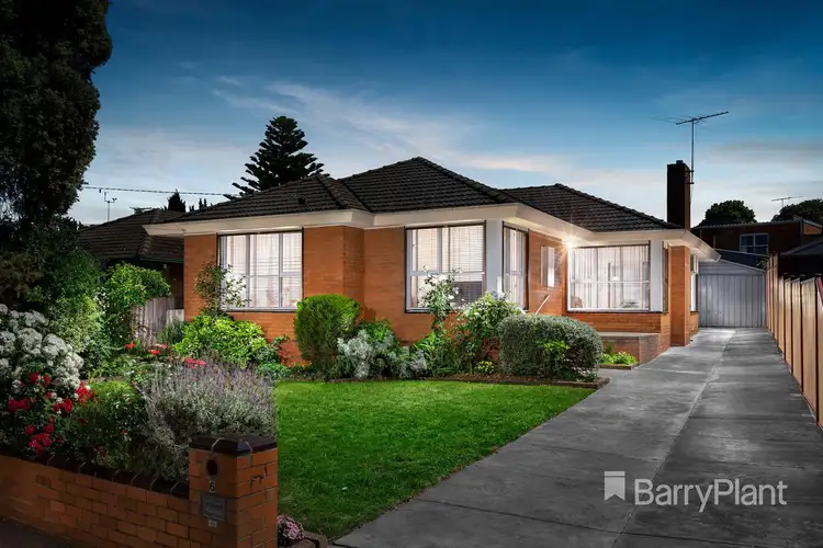 6 Bunker Avenue, Kingsbury VIC 3083