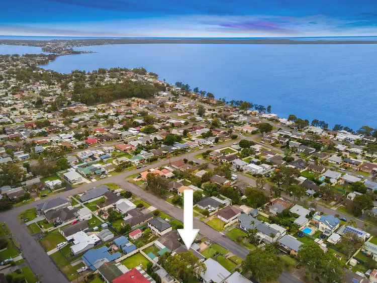13 Odette Avenue, Gorokan NSW 2263