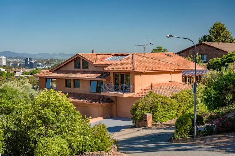 1 Muecke Place, Isaacs ACT 2607
