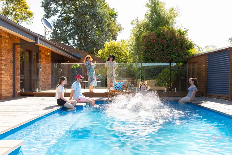 Second view of Homely house listing, 9 Mowle Place, Weetangera ACT 2614