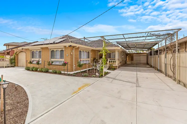 16 Lorna Crescent, Sunshine West VIC 3020