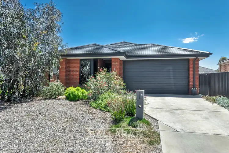 6 Whirrakee Drive, Maryborough VIC 3465
