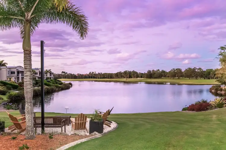 39/85 Palm Meadows Drive, Carrara QLD 4211