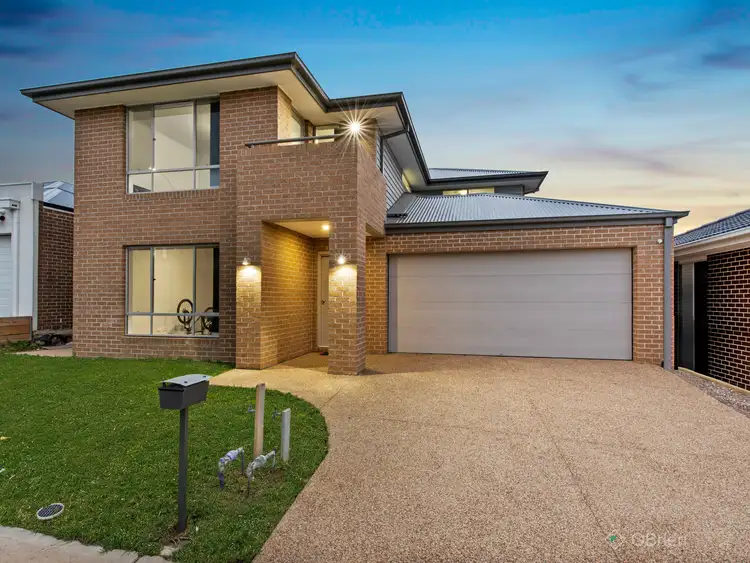 16 Ambleside Way, Officer VIC 3809