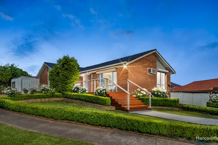 28 Pickworth Drive, Mill Park VIC 3082