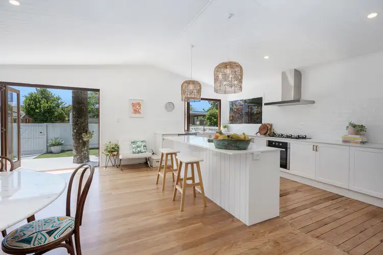 60 Harris Street, Labrador QLD 4215