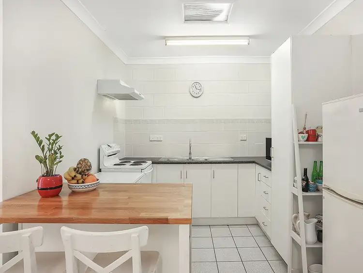 Main view of Homely unit listing, 3/18 Redpath Street, North Ward QLD 4810