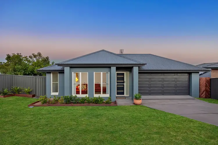 1 Vesta Street, Cameron Park NSW 2285