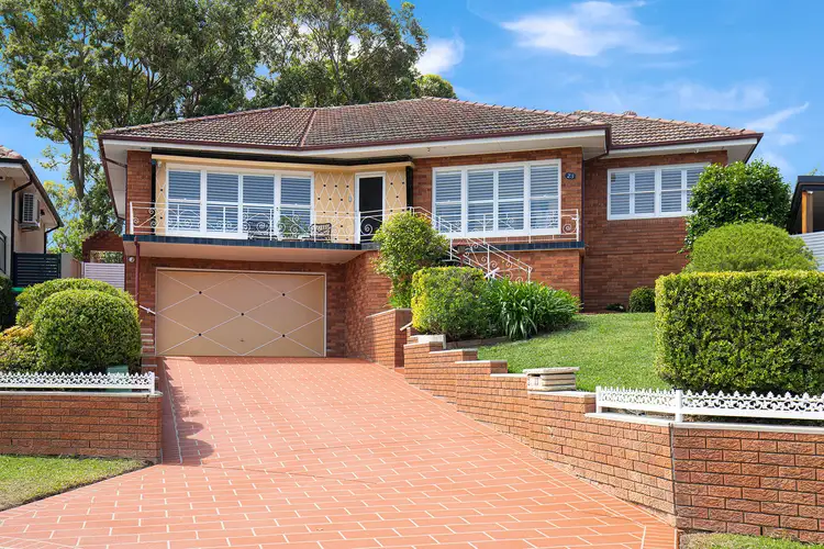 23 Rainbow Crescent, Kingsgrove NSW 2208