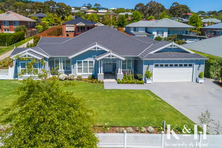 14 Alcheringa Court, Gisborne VIC 3437