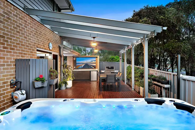 3 Delta Close, Eleebana NSW 2282