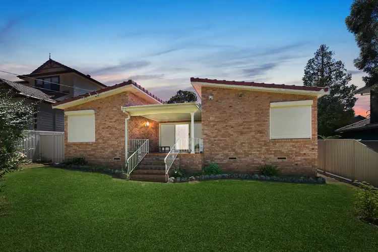 14 Clarendon Road, Peakhurst NSW 2210