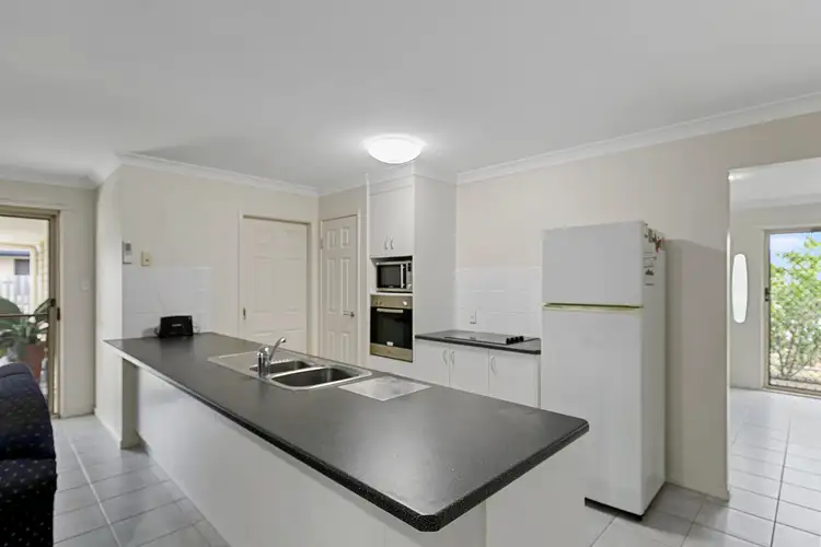 35 Gunsynd Way, Point Vernon QLD 4655