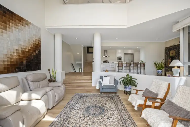 2/125 Santa Cruz Boulevard, Clear Island Waters QLD 4226