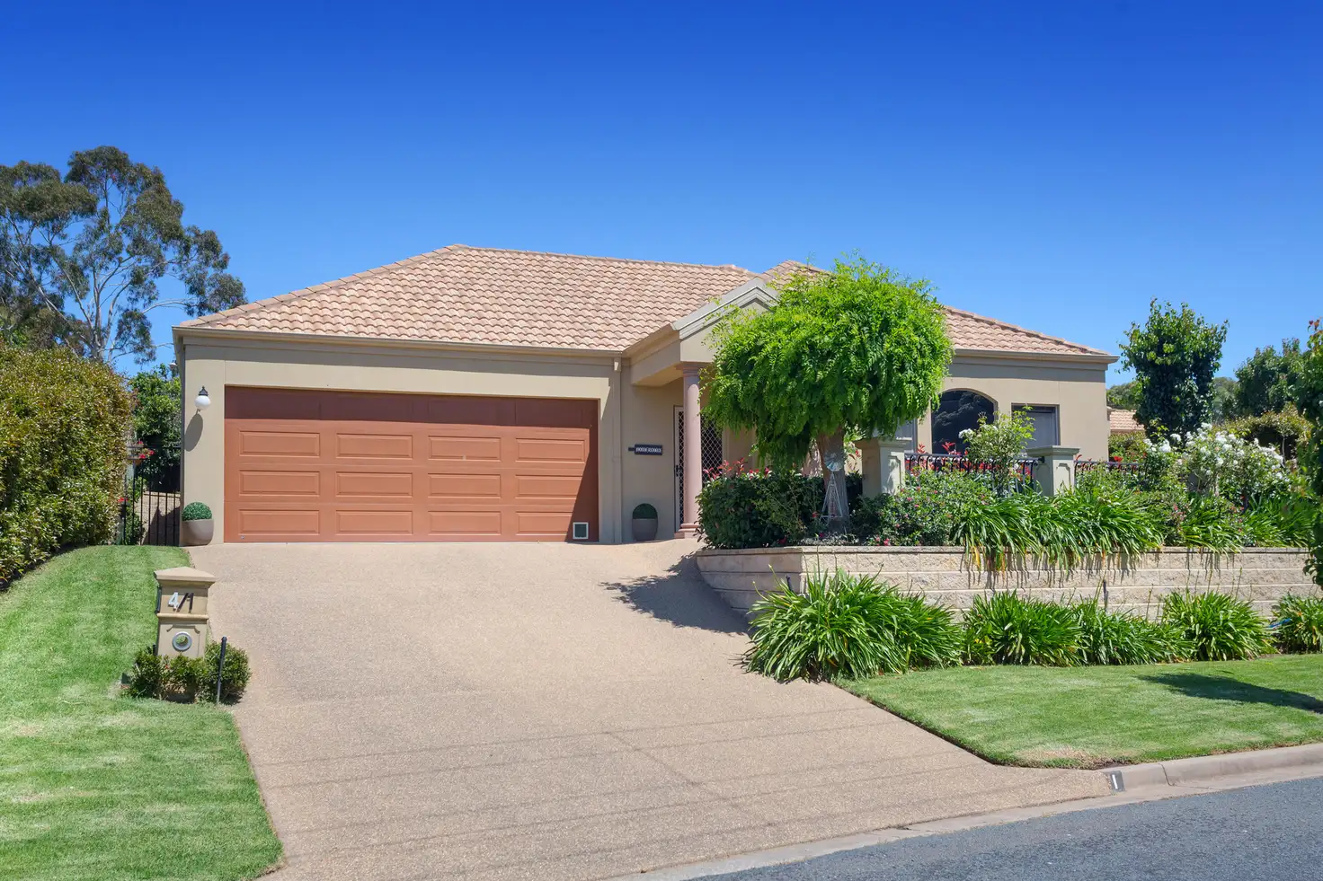 Main view of Homely townhouse listing, 4/1 Murray Place, Bellbridge VIC 3691