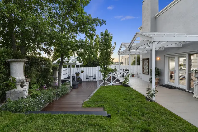 21 St Catherines Drive, Highton VIC 3216