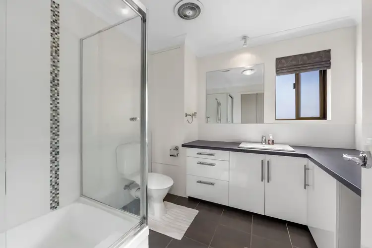 Fifth view of Homely apartment listing, 16/127 Wynnum Esplanade, Wynnum QLD 4178