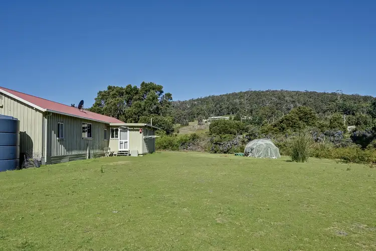 42 Wades Road, White Beach TAS 7184