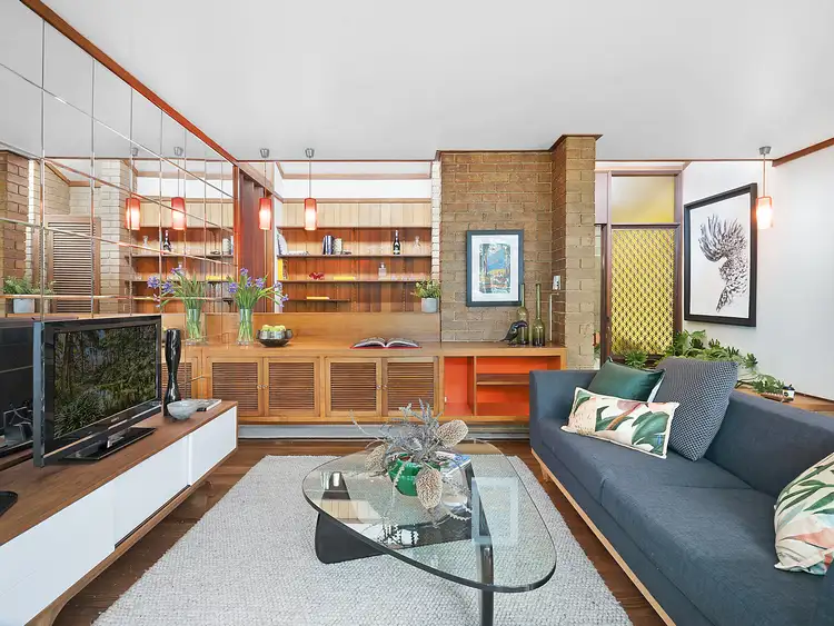 Second view of Homely house listing, 7 Wirrabara Court, Yallambie VIC 3085