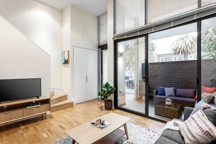 2/232-242 Rouse Street, Port Melbourne VIC 3207