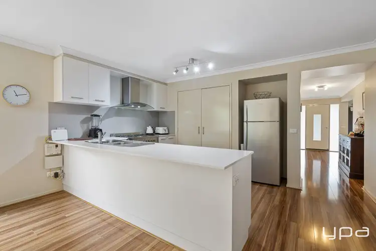 Fifth view of Homely house listing, 8 Heathcote Road, Manor Lakes VIC 3024